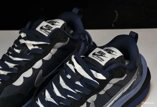 sacai Blue Nike DD1875-700 Dark Vaporwaffle 0605